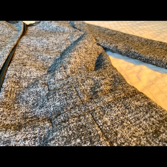 Gray Jacket - Picture 2 of 5